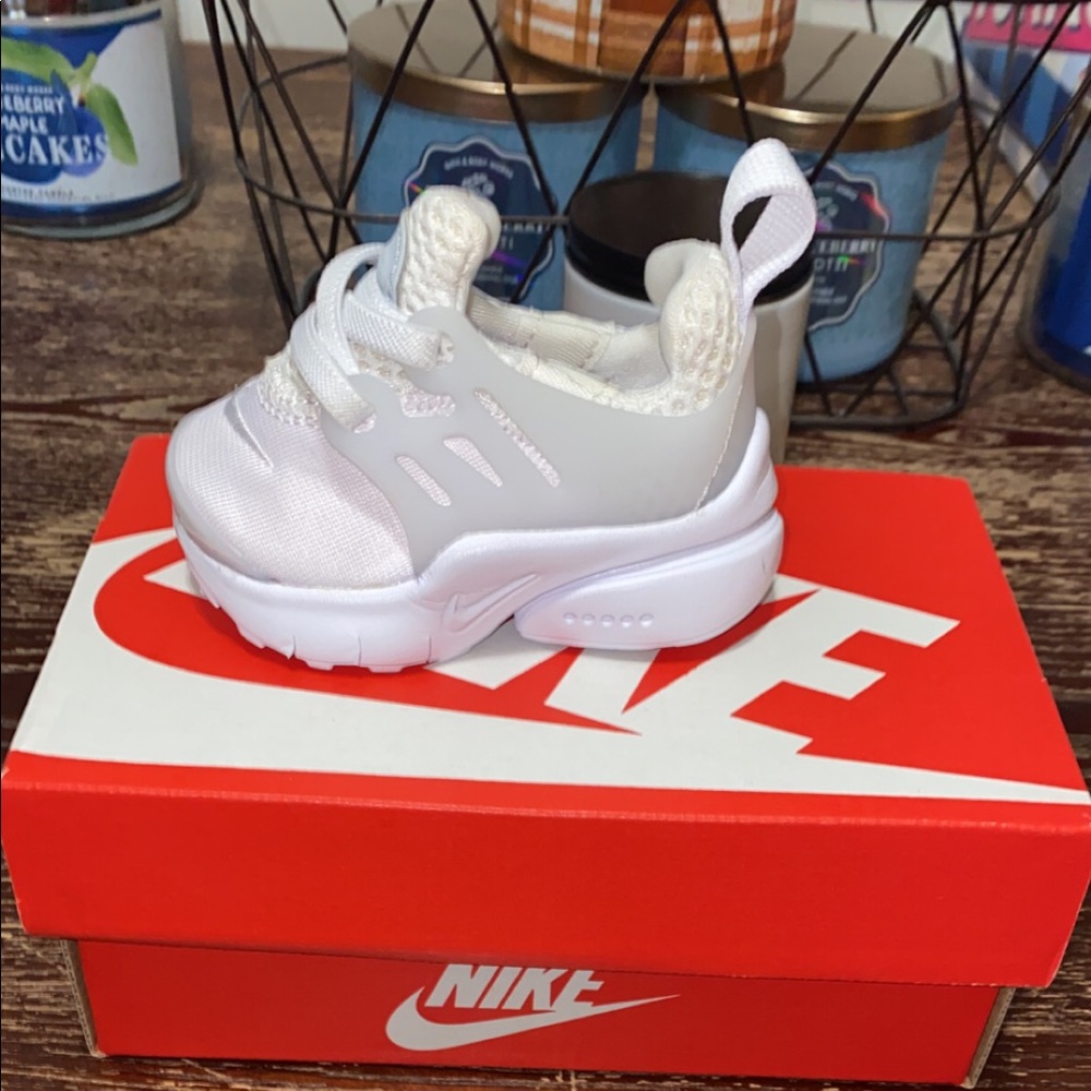 Baby shoes